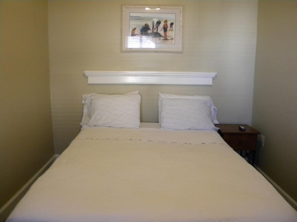 Queen Room,246413937:JPEG