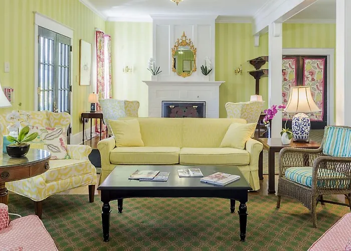 Motel: Atlantic Hotel, Inc