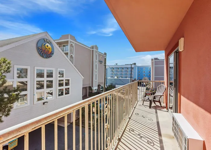 Family Hotel: Americana Motor Inn On Boardwalk